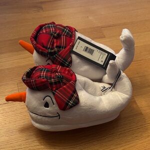 Vineyard Vines White and Red Snowman Kids Slippers, Large, New With Tags